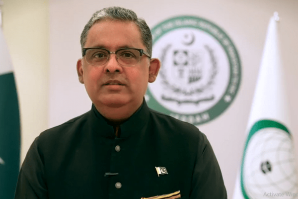 پاکستان: موږ یوازې مشوره ورکوو، د حللارې موندل د امریکا او ایران مسوولیت دی