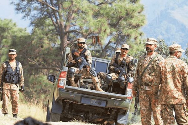 ارتش پاکستان از کشته شدن ۱۴ جنگجو در بلوچستان خبر داد
