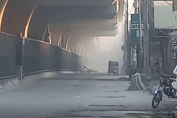 حمله انتحاری در پیشاور پاکستان سه کشته برجا گذاشت