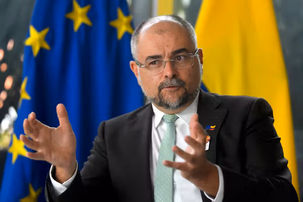 د اروپايي ټولنې استازی: په افغانستان کې هېڅوک له طالبانو سره د تعامل مخالف نه دي