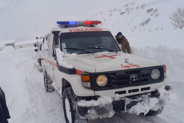 آمار جانباختگان برفباریهای افغانستان از '۶۰ نفر' فراتر رفت