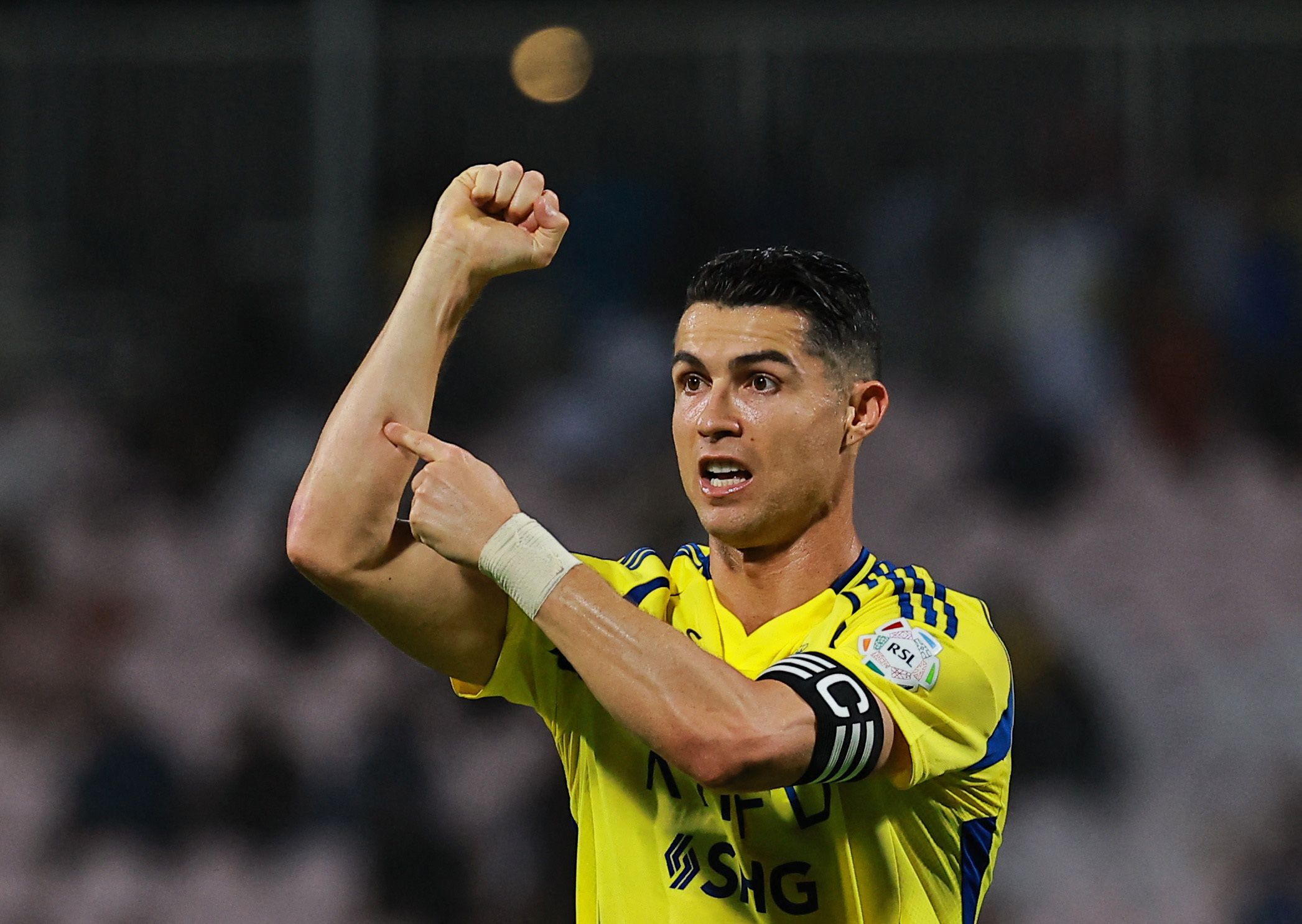 رسانه ایتالیایی خبرداد؛ دلیل عدم سفر رونالدو به ایران ترس از اجرای حکم ۹۹ ضربه شلاق است