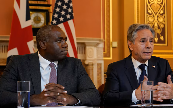 امریکا او بریتانیا: لندن او واشنګټن د ایران د نفوذ د مخنیوي لپاره متحد دي