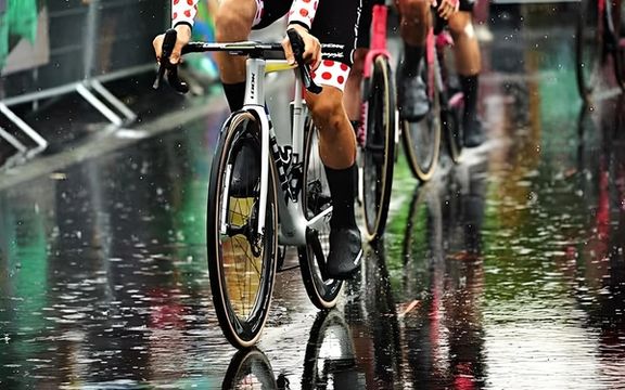 سرقت جنجالی در تور دو فرانس؛ یازده دوچرخه تیم دوچرخهسواری کوفیدیس دزدیده شدند