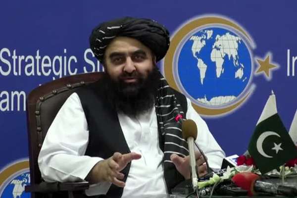 تلاش امیرخان متقی برای وارونه کردن واقعیت