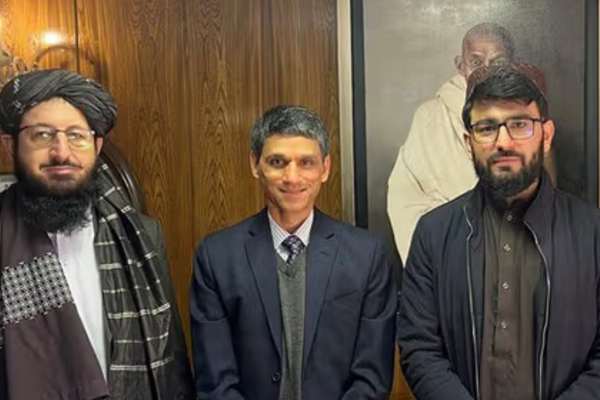 Taliban Expands Ties With India, Discusses Trade Via Chabahar Port With Indian Ambassador