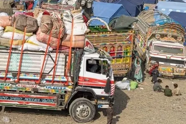 پاکستان در یک روز حدود چهار هزار مهاجر افغان دیگر را اخراج کرد