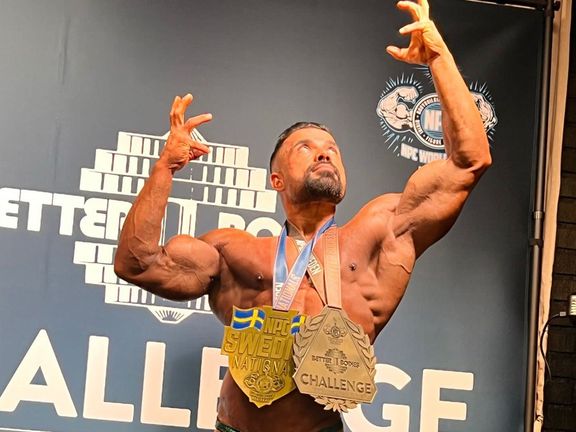 افغان ورزشکار بريالي پوپلزي په سوېډن کې د بدني ښکلا په سياليو کې د سرو زرو مډال وګاټه