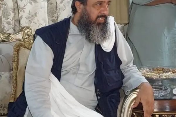 در حمله انتحاری به خانه یک رهبر حزب مردم پاکستان ۱۴ نفر کشته شدند