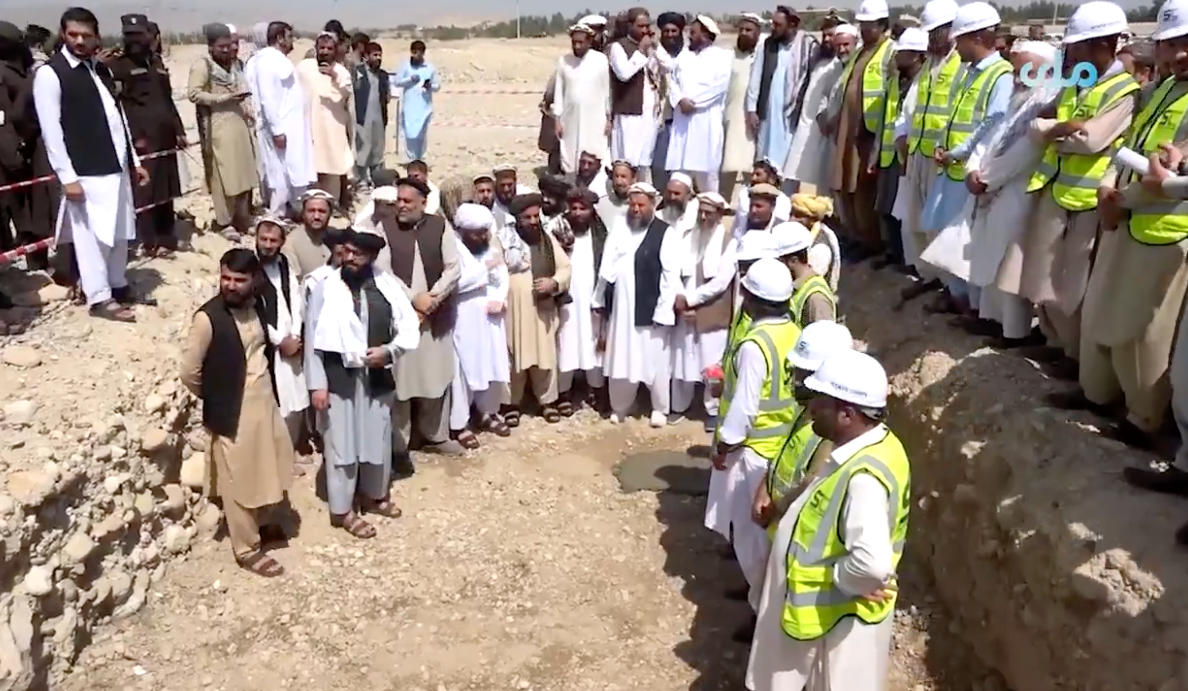 طالبانو په ننګرهار  کې د ۲۰۰ کیلو ولټه برېښنا د نوي مزي غځونې چارې پیل کړې