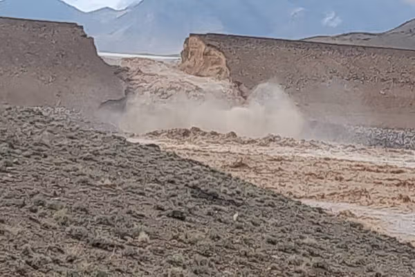 په هلمند کې د ملګرو ملتونو لهخوا جوړ شوی بند د سختو بارانونو له امله ویجاړ شو