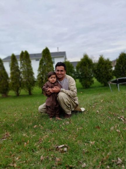 نيويارک کې يو افغان کډوال او ماشومه لور یې د کور سوځېدو په پېښه کې مړه شوي