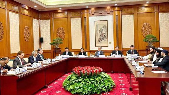 پاکستان او چین موافقه کړې چې د سي پېک پروژه افغانستان ته وغځوي