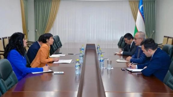 ملګري ملتونه او ازبکستان د افغانانو د زدهکړو لپاره ګډ پروګرام جوړوي