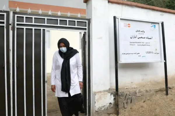 Afghanistan Urgently Needs 18,000 Midwives, Says UNFPA