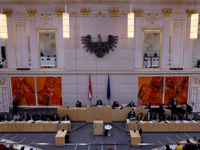 ډېموکراټ ګوند: اتریش باید په افغانستان کې د بشري حقونو د سرغړونو په تور طالبان محاکمه کړي