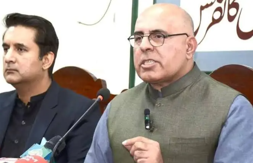 وزیر سابق بلوچستان: اگر یک حمله دیگر به پاکستان شود، سربازان ما به افغانستان حمله می‌کنند