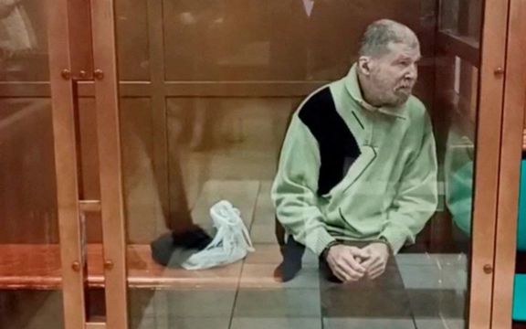 روسیې یو ۷۲ کلن امریکايي له مسکو سره په جګړه کې اوکراین ته د خدمت په تور په بند محکوم کړ