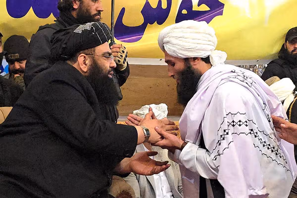 مولوي کبیر پر خلکو غږ کړی چې د «نظام او امنیت تخریبوونکي» پرې نه ږدي