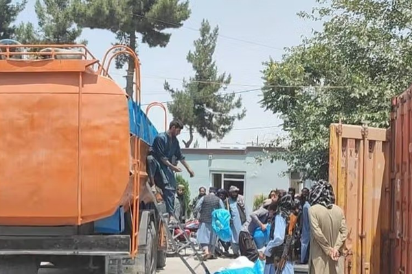 طالبانو په تخار کې د نږدې « ۶ زره کیلوګرامه» تاریاکو د نیولو خبر ور کړی