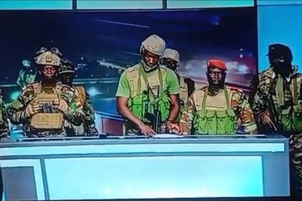 ارتش کشور افریقایی بنین با برکناری رئیسجمهور قدرت را در دست گرفت