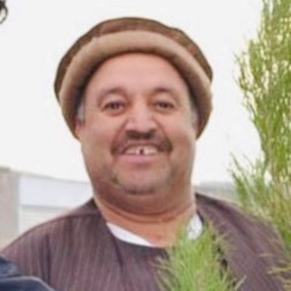 منابع میگویند افراد مسلح ناشناس یک فرمانده نزدیک به عطامحمد نور را در شهر مزارشریف کشتند