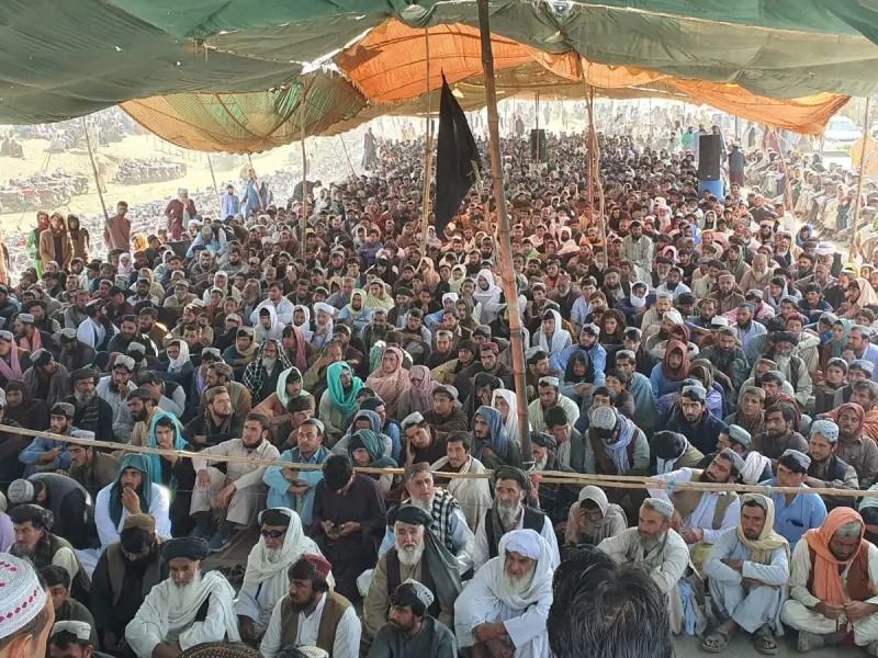 تحصن معترضان به ممنوعیت سفر بدون ویزا به پاکستان، وارد دهمین روز شد