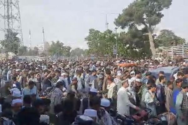 د جوزجان اوسېدونکی: طالبانو خلک نهدي پرېښي چې په خپلو سیمو کې د اختر لمونځ ادا کړي