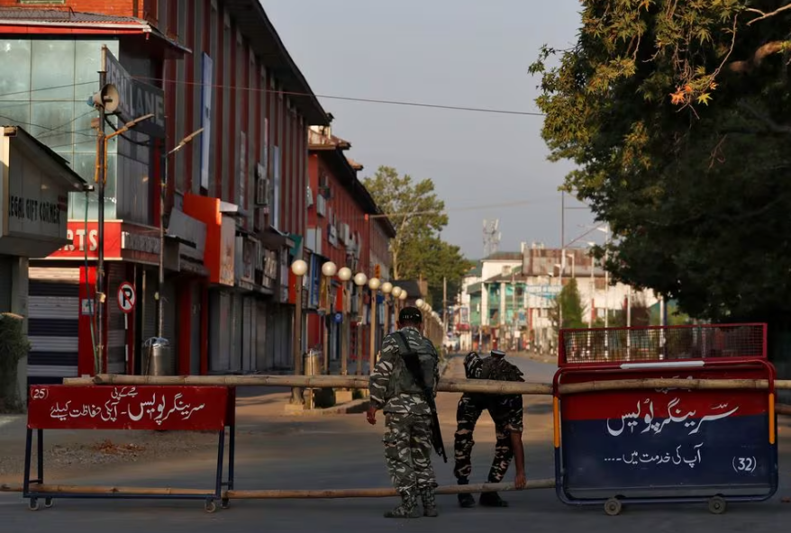 دادگاه عالی هند تصمیم حکومت مودی برای لغو وضعیت ویژه جامو و کمشیر را تایید کرد