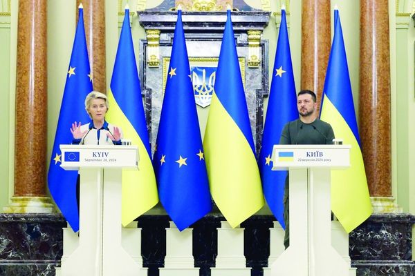 رئیس کمیسیون اروپا از وام ۳۵ میلیارد دالری برای اوکراین خبر داد