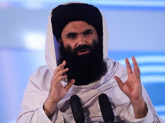 حقانی پس از دو ماه نارضایتی سرانجام به قندهار رفت