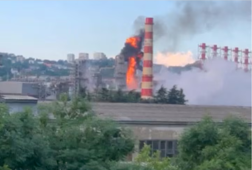 روسیه از سرنگونی ۷۵ پهپاد اوکراینی و آسیب‌دیدن پالایشگاه نفتش در کراسنودار خبر داد