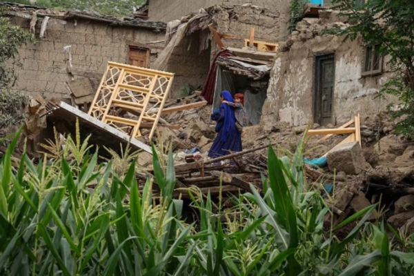 مؤسسة بيل غيتس تقدّم 600 ألف دولار دعماً لضحايا الزلزال في أفغانستان