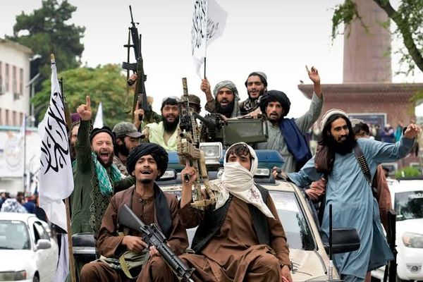 له ایرانه د افغانانو اېستل؛ افغانستان ته د القاعده او نورو ډلو د جنګیالیو د لېږد امکان شته