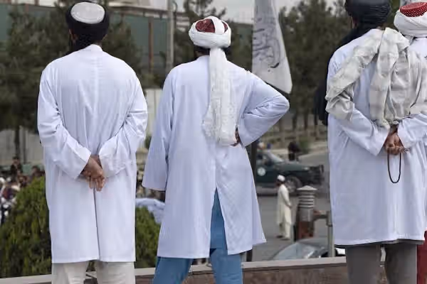 طالبانو یو ځل بیا په هرات کې د بېحجابۍ په تور درې ښځې نیولې دي