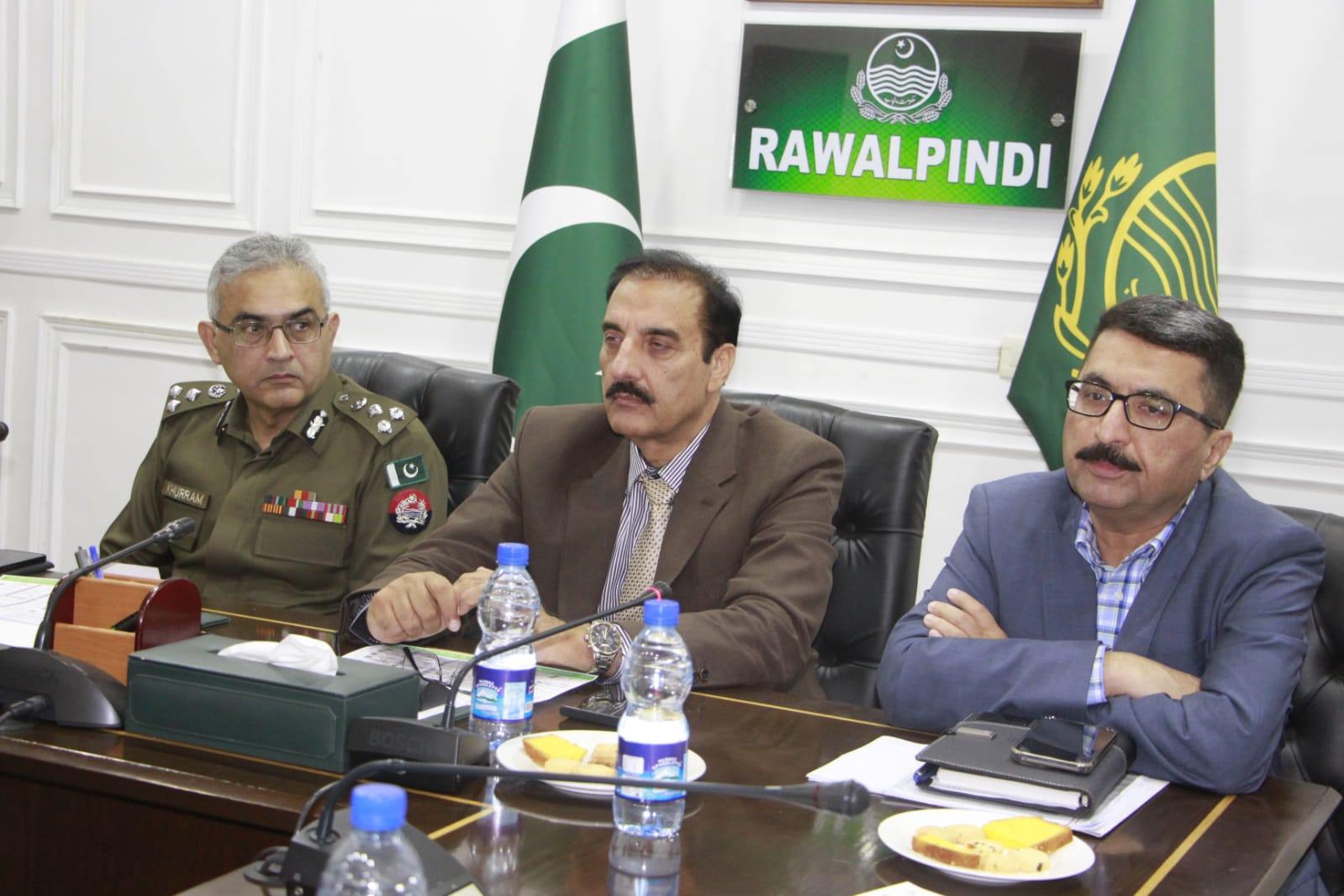 پاکستان در راولپندی شناسایی و حذف افغان‌ها از بخش امنیتی واحدهای رهایشی را آغاز کرد