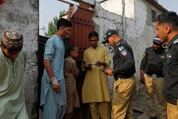 پولیس پنجاب پاکستان عملیات شناسایی و اخراج افغانها را آغاز کرد