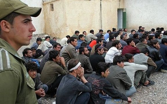 مقام ایرانی: بیش از ۱۶۰۰ پناهجوی بدون مدرک در سیستان و بلوچستان بازداشت شدند