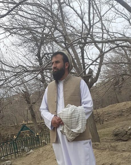 منابع محلی: طالبان بابهگل نظری، مدیر لیسه مرکزی سالنگ را بازداشت کردند