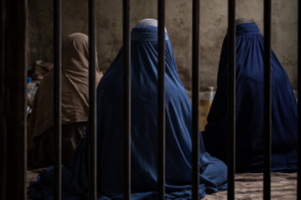 ارتفاع عدد النساء السجينات في أفغانستان بنسبة 435% منذ عودة طالبان إلى السلطة