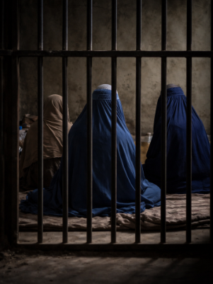 ارتفاع عدد النساء السجينات في أفغانستان بنسبة 435% منذ عودة طالبان إلى السلطة