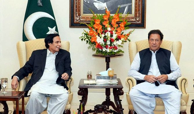 یکی از متحدان ارشد عمران خان به قید وثیقه از زندان آزاد شد