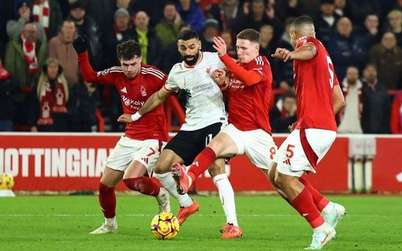 ناتینگهام فارست ١-١ لیورپول؛ تعویض طلایی اشلوت در اولین حرکت، صدرنشین لیگ برتر را نجات داد