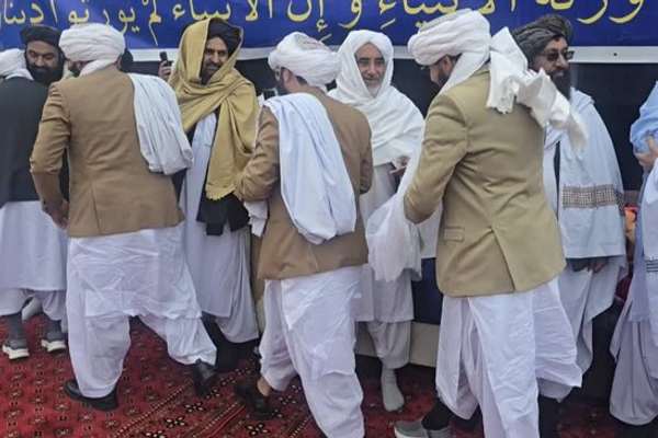 ملا عبدالغني برادر: موازي سیاسي جریانونه، ګواښونکي اعمال او مخالف جهتونه له منځه تللي