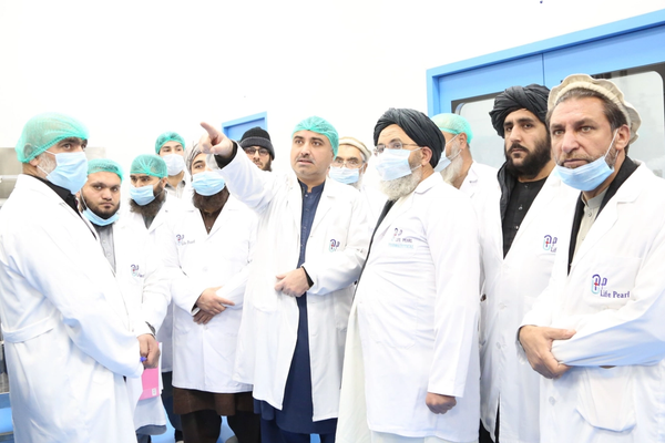 پر پاکستاني درملو بندیز؛ طالبانو افغانستان کې د درملو پر تولیدي کارخونو څار پیل کړی