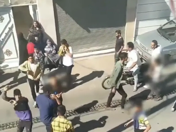 Iranian Citizens Hold Protests Against Afghan Immigrants in Qazvin, Attack Residences