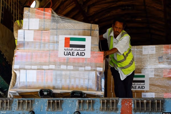 امارات متحده برای زلزلهزدگان شمال افغانستان پل هوایی کمکرسانی ایجاد کرد