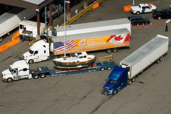 اخذ تعرفه ۱۰ درصدی ترامپ آغاز شد