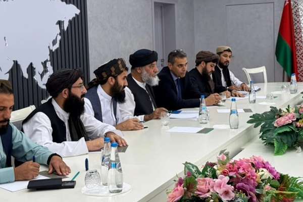 د طالبانو او بېلاروس د صنعت وزیرانو د اقتصادي همکاریو پر پراختیا خبرې کړې دي