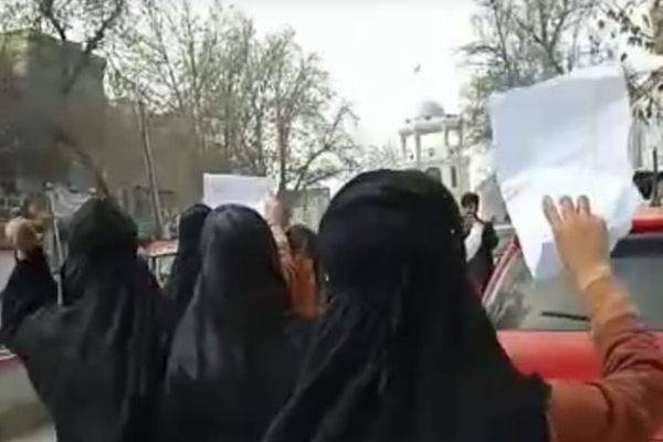 Taliban Detains 5 Women Protesters in Takhar